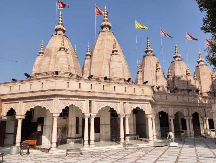 Shri Devi Mandir